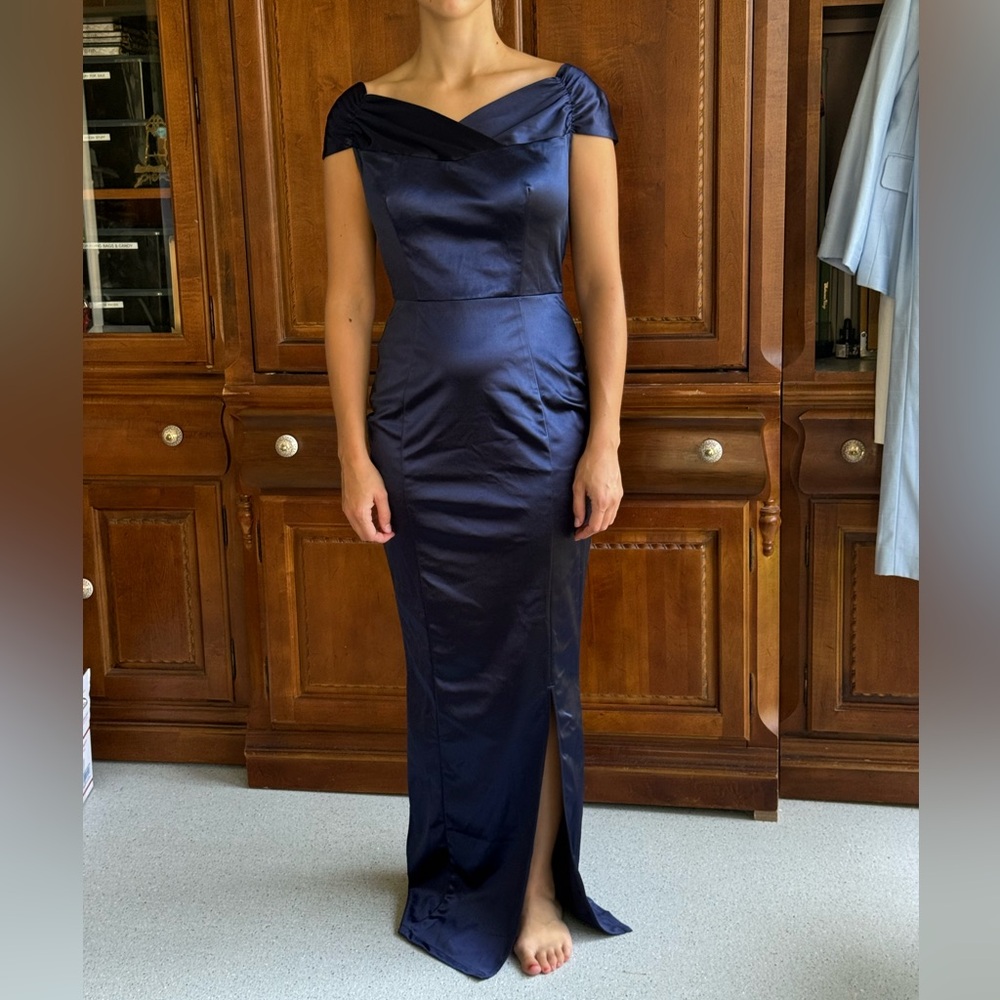 NEW MUXXN Navy Blue Off-Shoulder Evening Gown